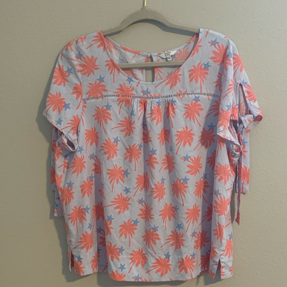 Fun palm tree and stars shirt.